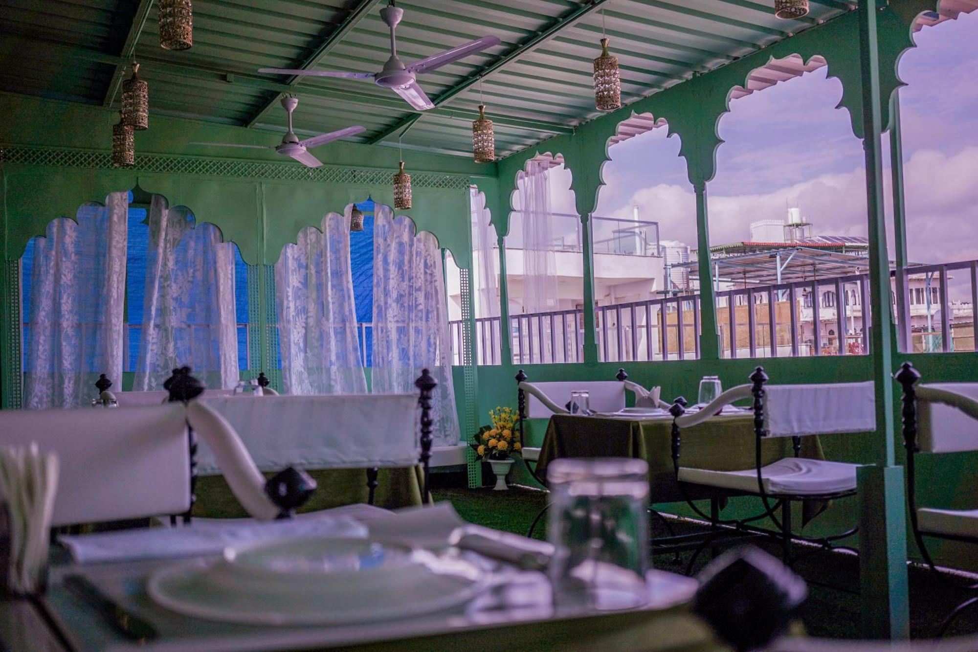Island Tower Guest House Udaipur Exterior foto